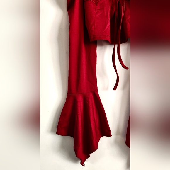 Womens Off Shoulder burgundy red Long Sleeve w/adjustable straps Crop Top Size M - Picture 4 of 8